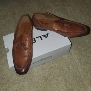 Mens dress shoes